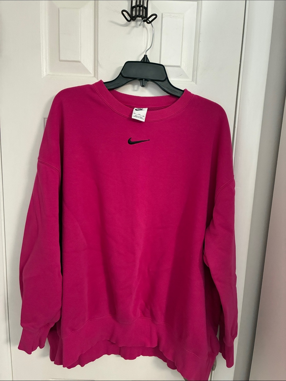 Nike Women's Fuchsia Crewneck Sweatshirt